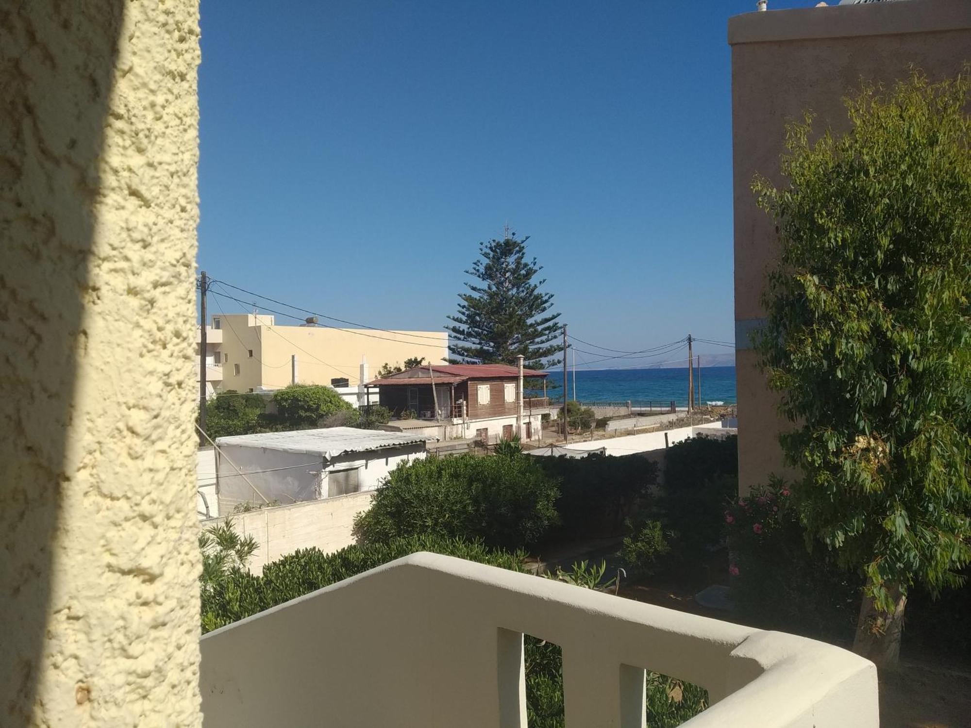 Niros Beachfront Aparthotel Kokkini Hani Kültér fotó
