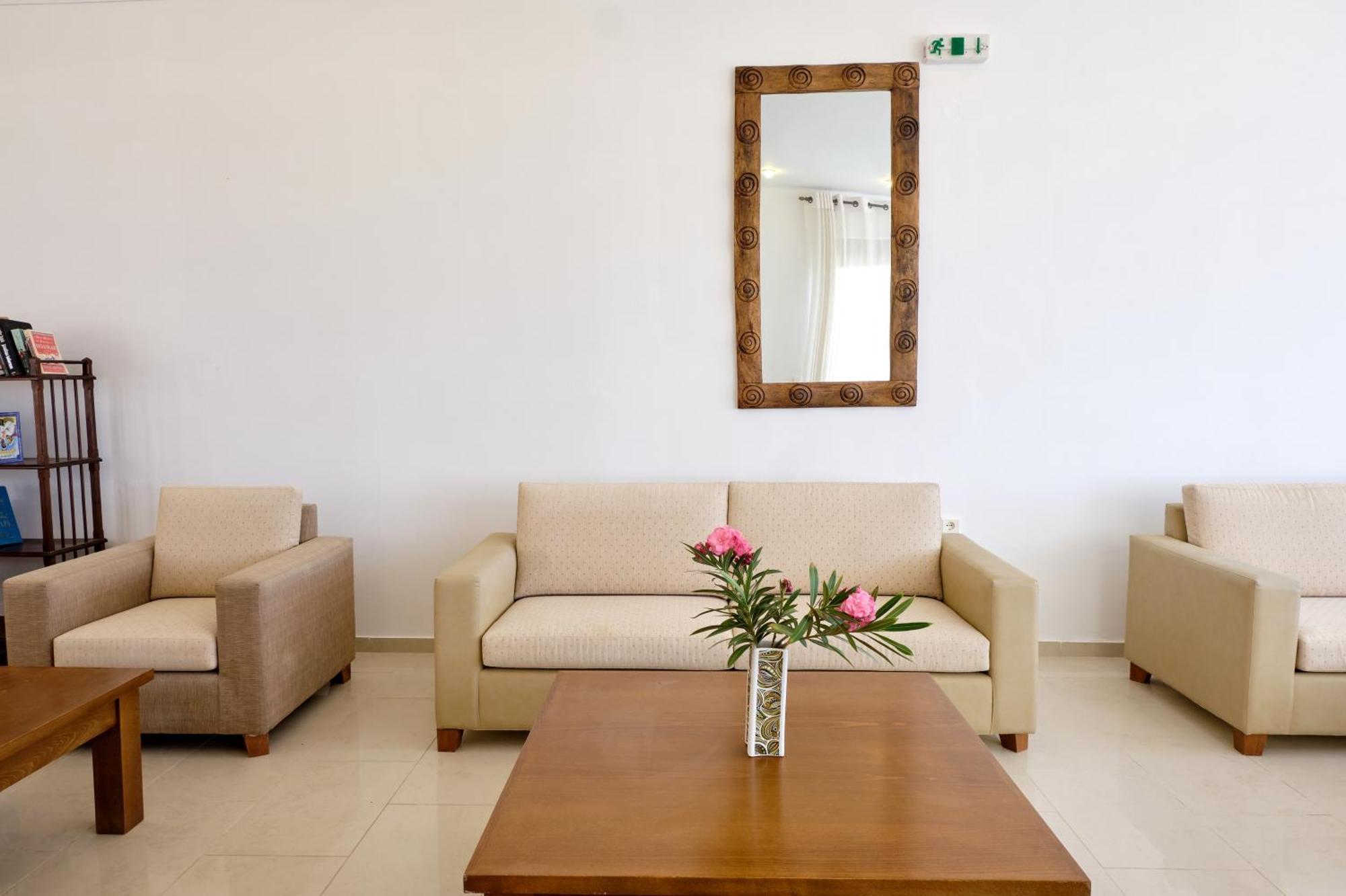 Niros Beachfront Aparthotel Kokkini Hani Kültér fotó
