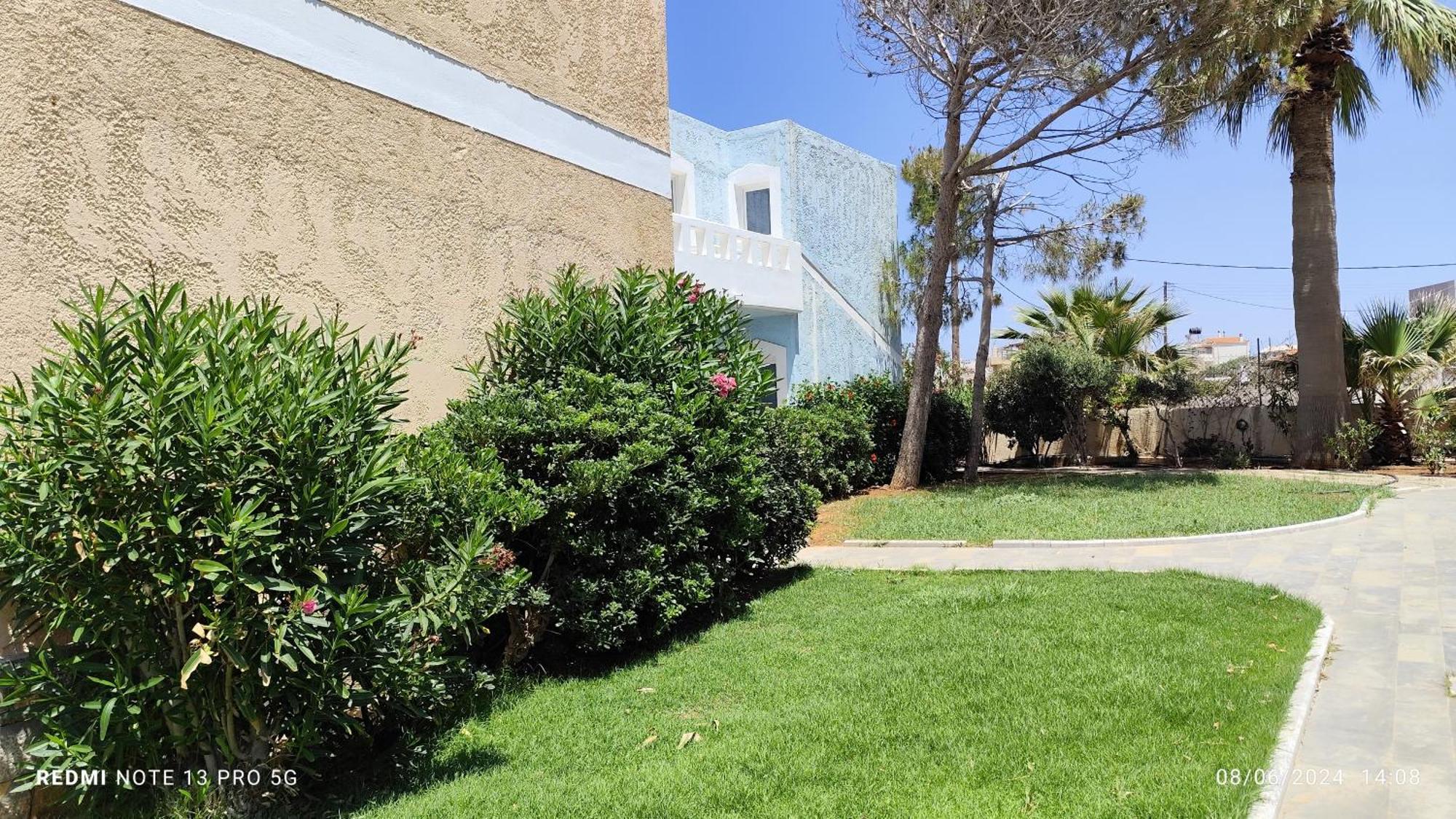 Niros Beachfront Aparthotel Kokkini Hani Kültér fotó