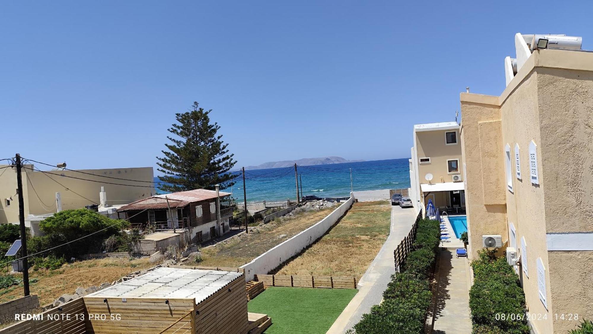 Niros Beachfront Aparthotel Kokkini Hani Kültér fotó